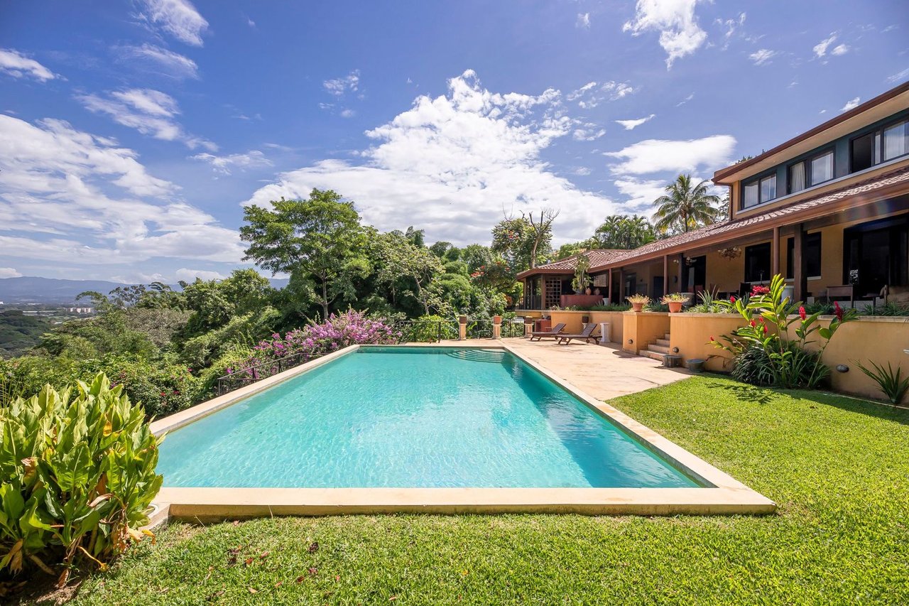 Luxury Villa, Santa Ana, San Jose