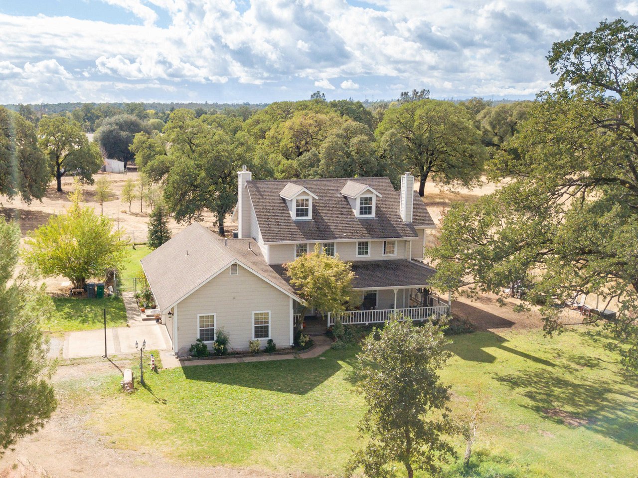 3174 White Oak Dr