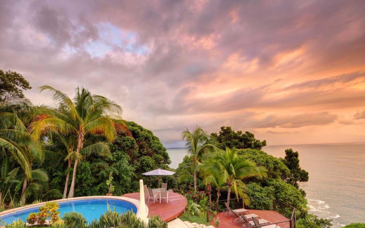 Can Shekinah Oceanfront Estate