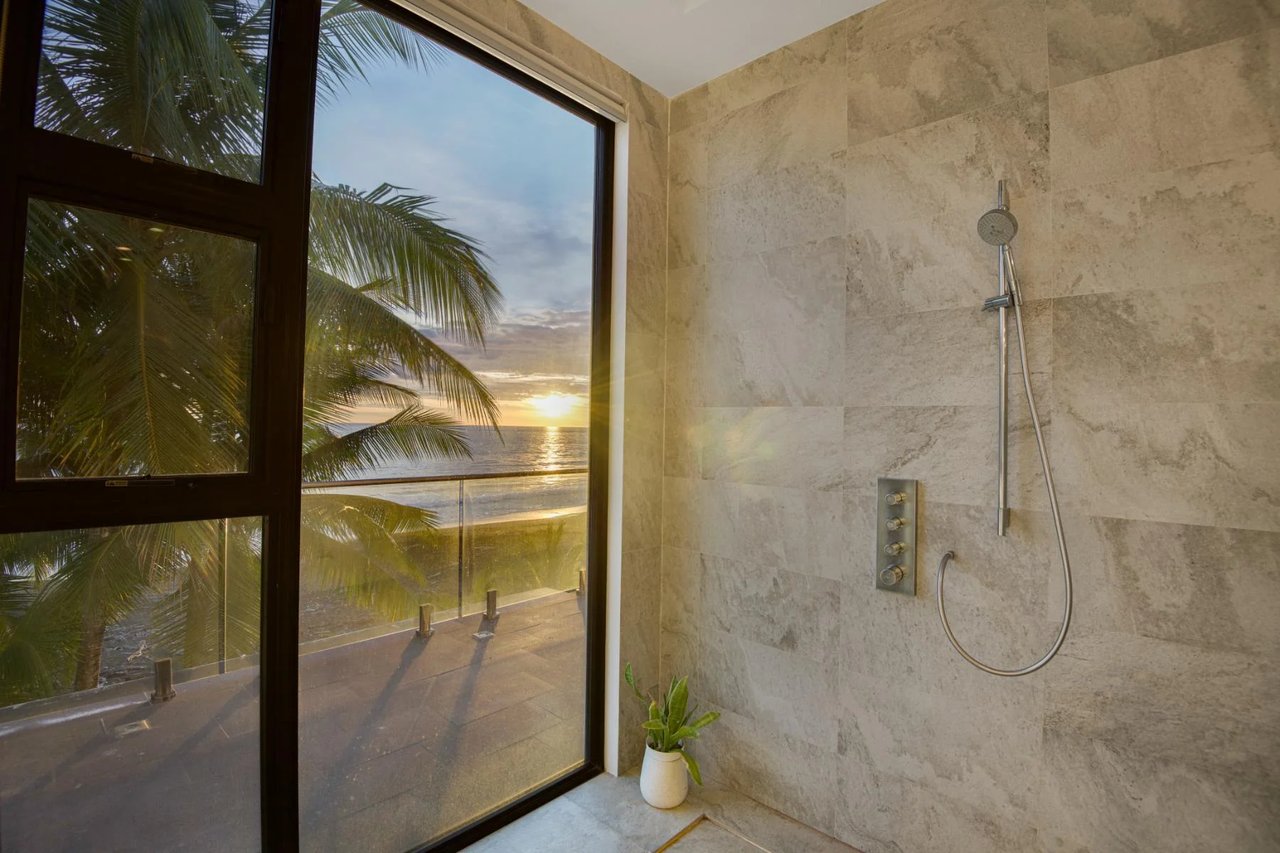 Titled Beachfront Luxury Estate, Jaco, Puntarenas