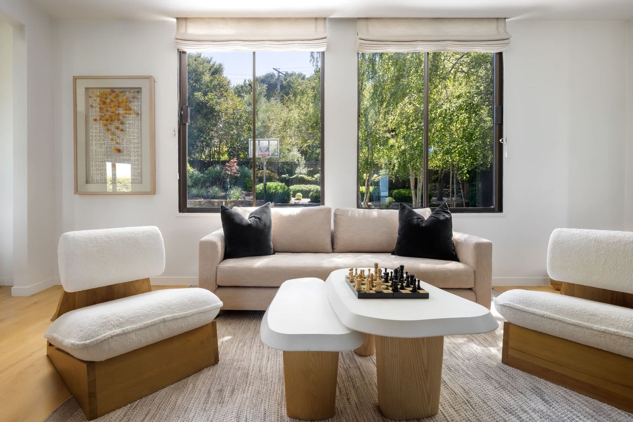 Sweeping Bay Views in Seafirth Estates