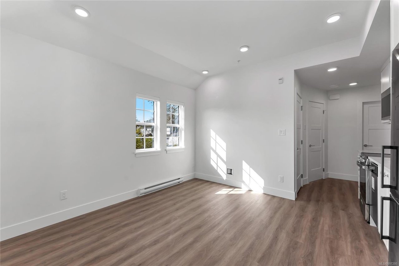 302B-1224 Richardson St, Victoria