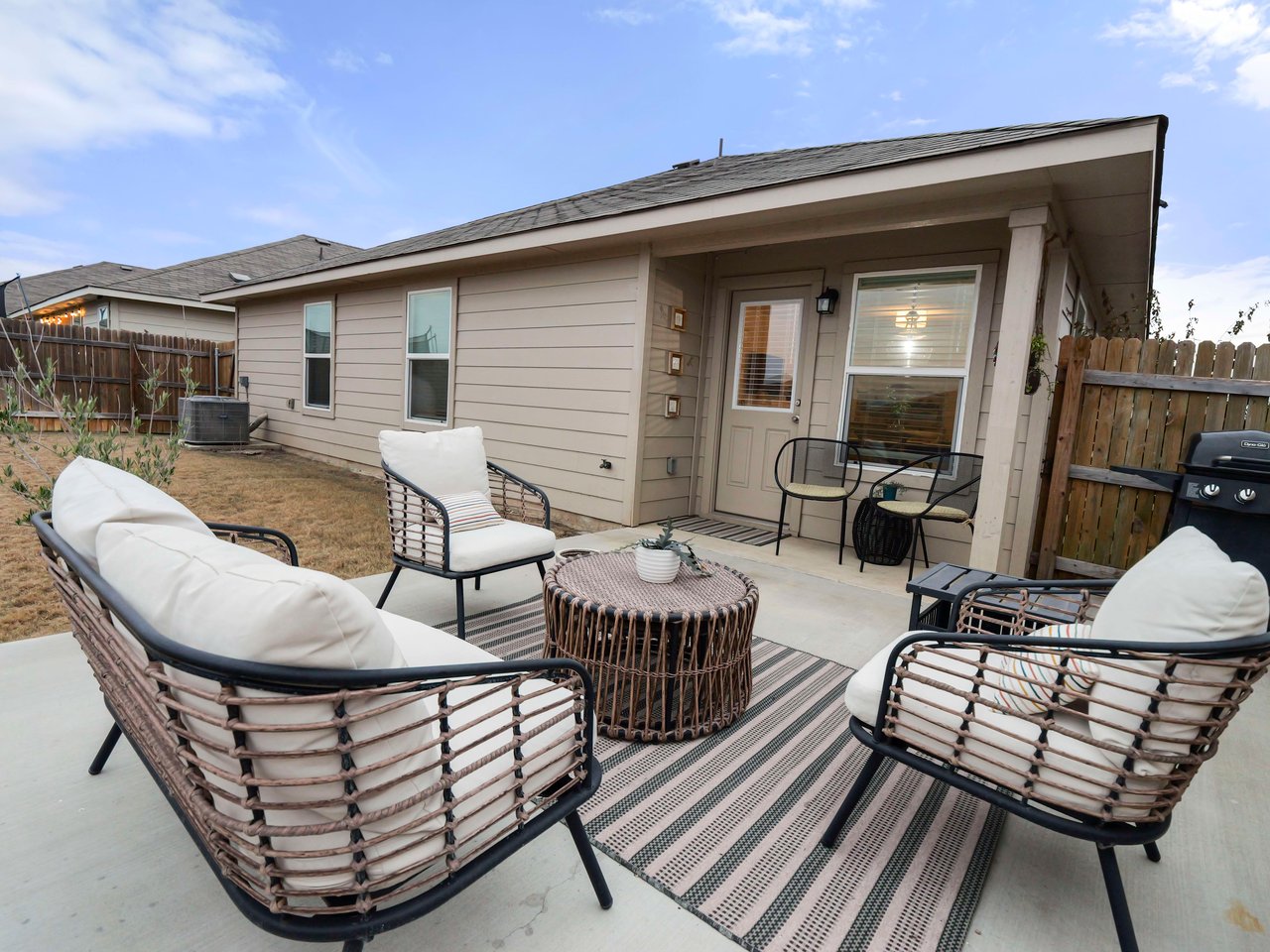 15004 Ben Davis DR