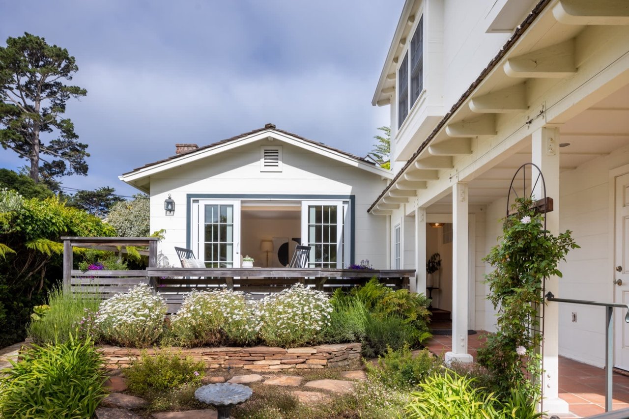 Enchanting Carmel Beach Cottage