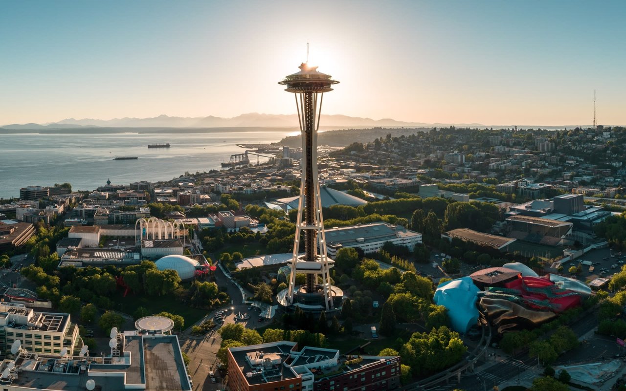 Best Rooftop Deck On Queen Anne