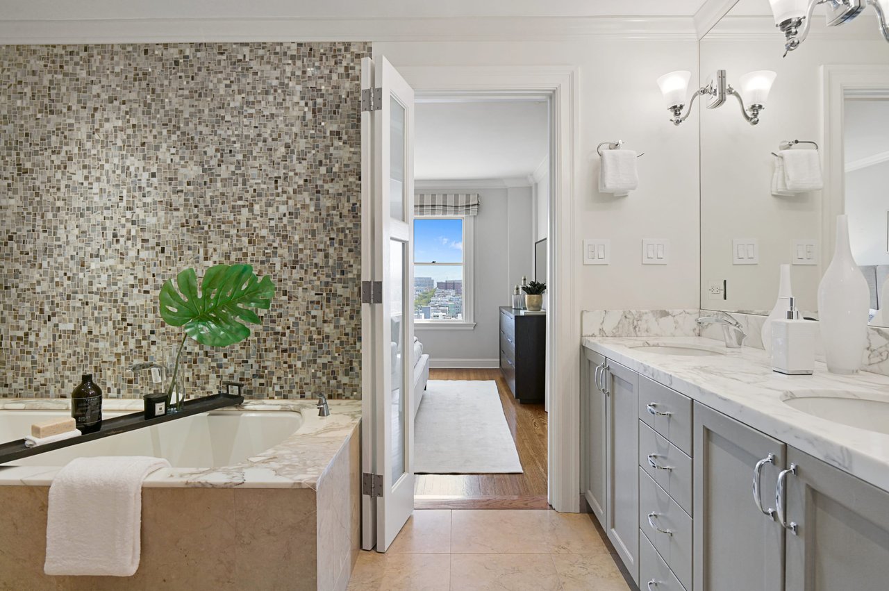 Golden Gate Views & Contemporary Renovation at Capo Di Monte