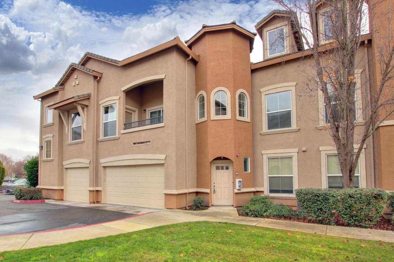 2470 Genova Street Unit 4