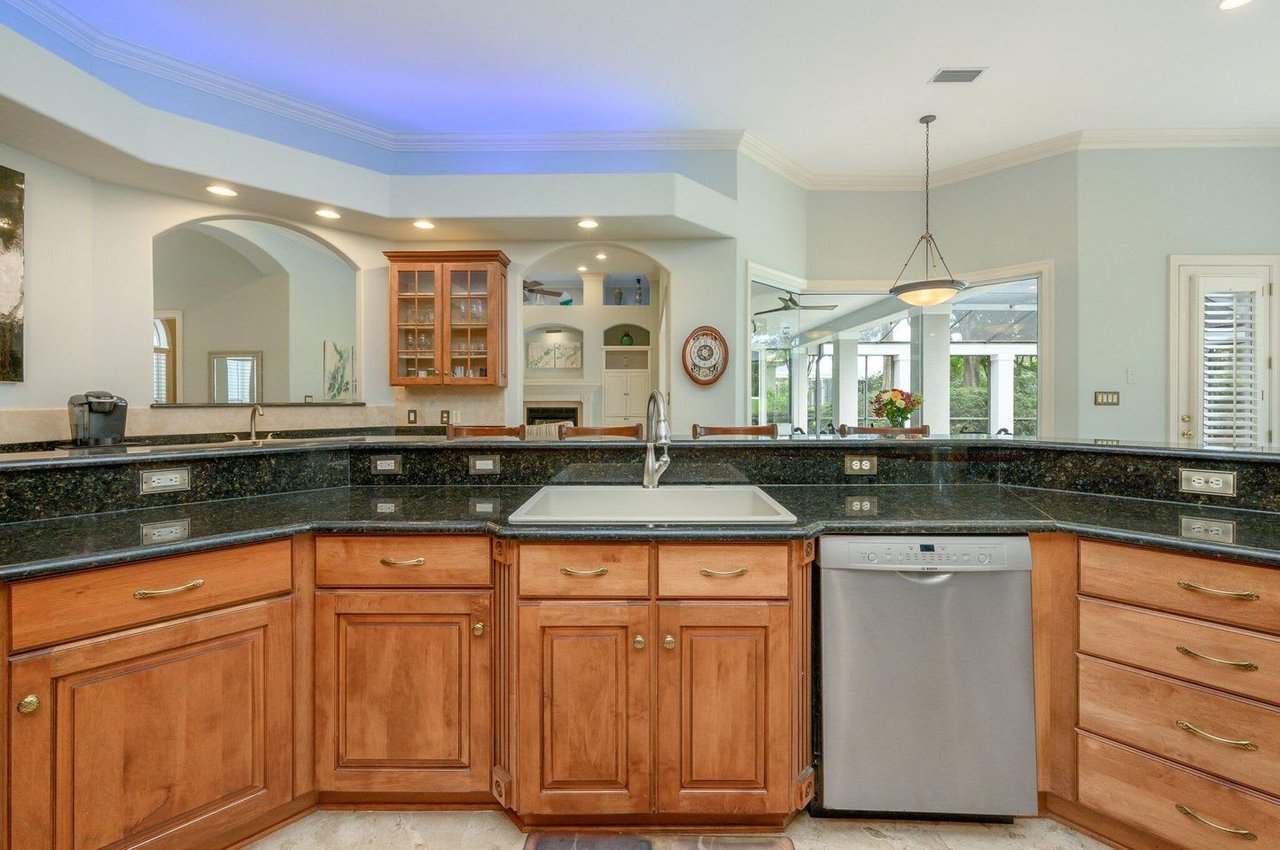 6290 Augusta Cove