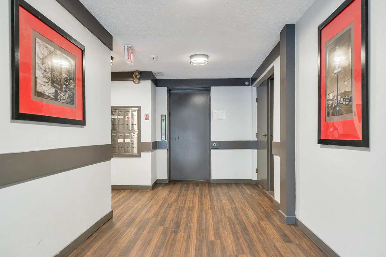 207-853 E 7th Ave