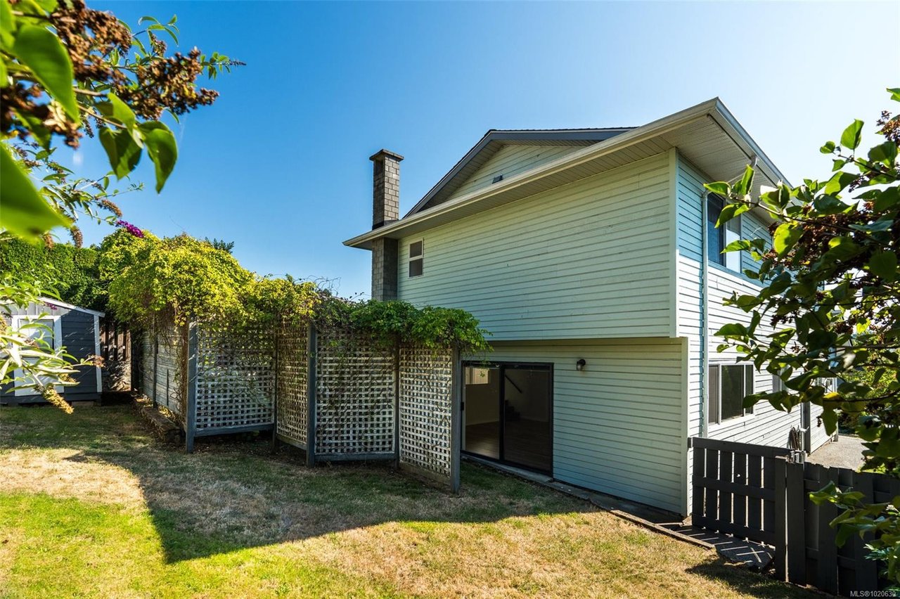 4243 Panorama Dr