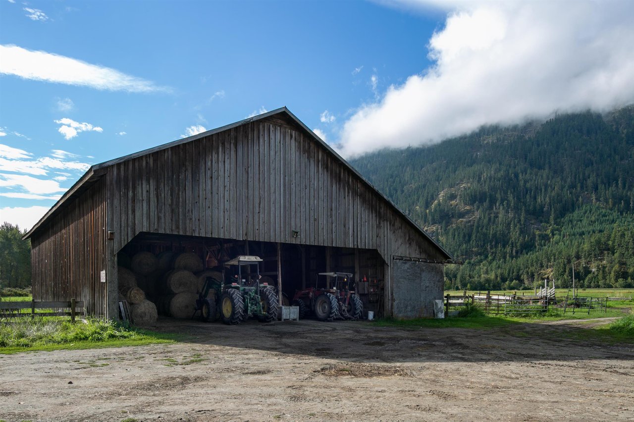 8573 Pemberton Meadows Rd
