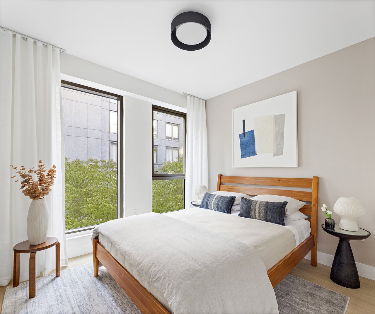 142 West 19th Street Unit: 4