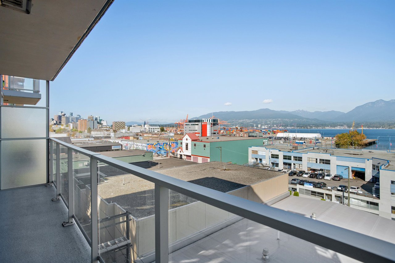653-955 E Hastings St