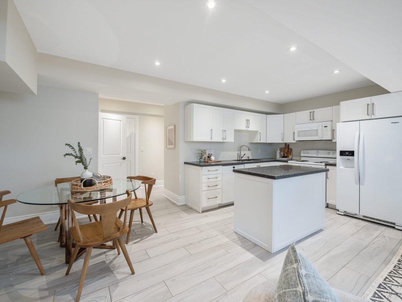32 Ilfracombe Cres