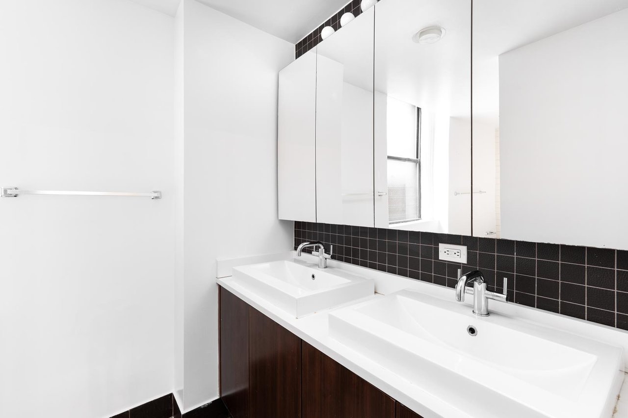 135 William Street, Apt 11-B