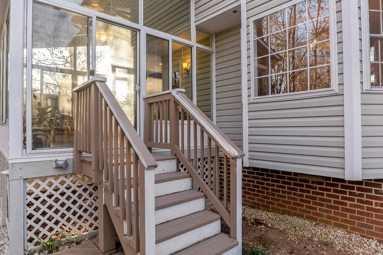 3531 Sherwood Bluff Way