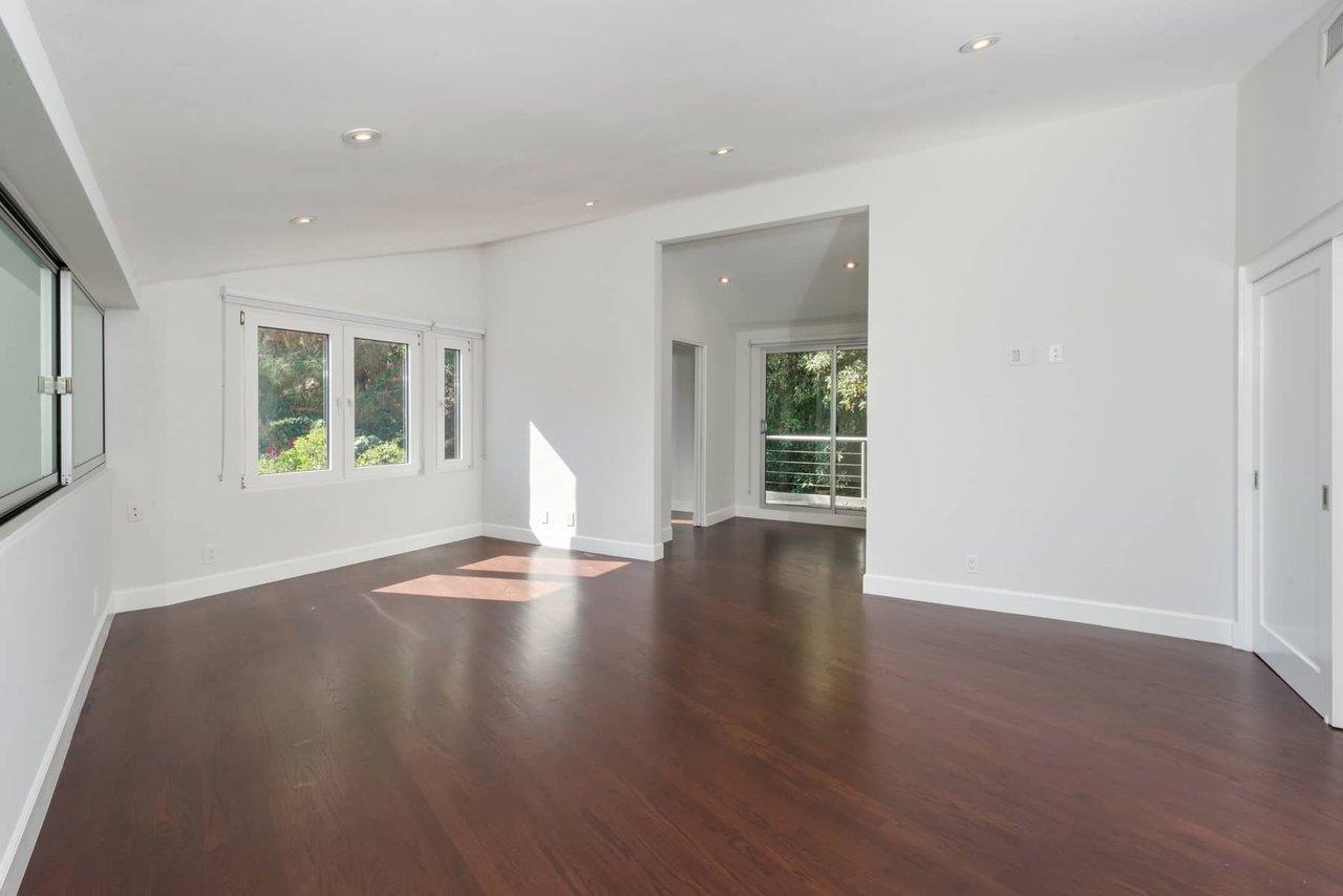 Architectural Lease | Upper Beachwood Canyon