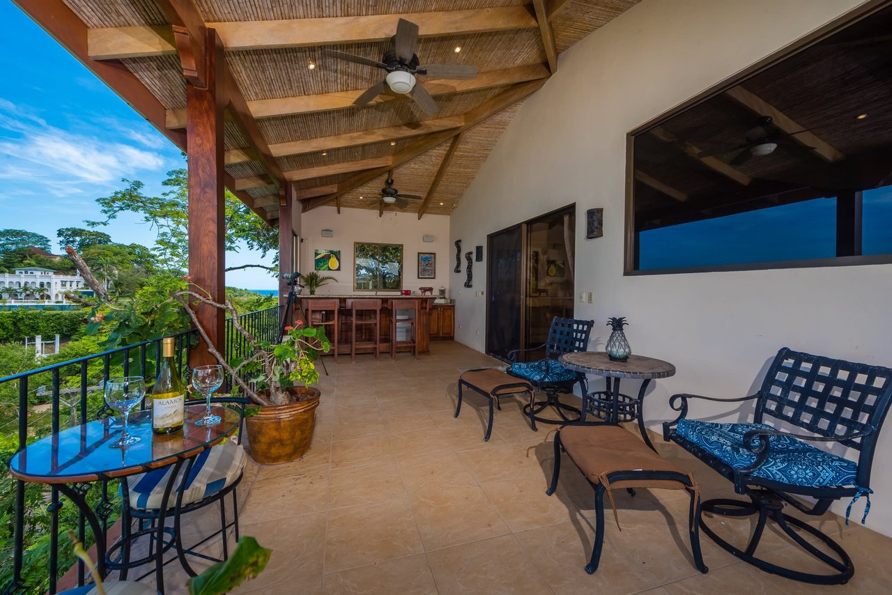 Casa Las Brisas | Near the Coast and Oceanfront House For Sale in Playa Flamingo