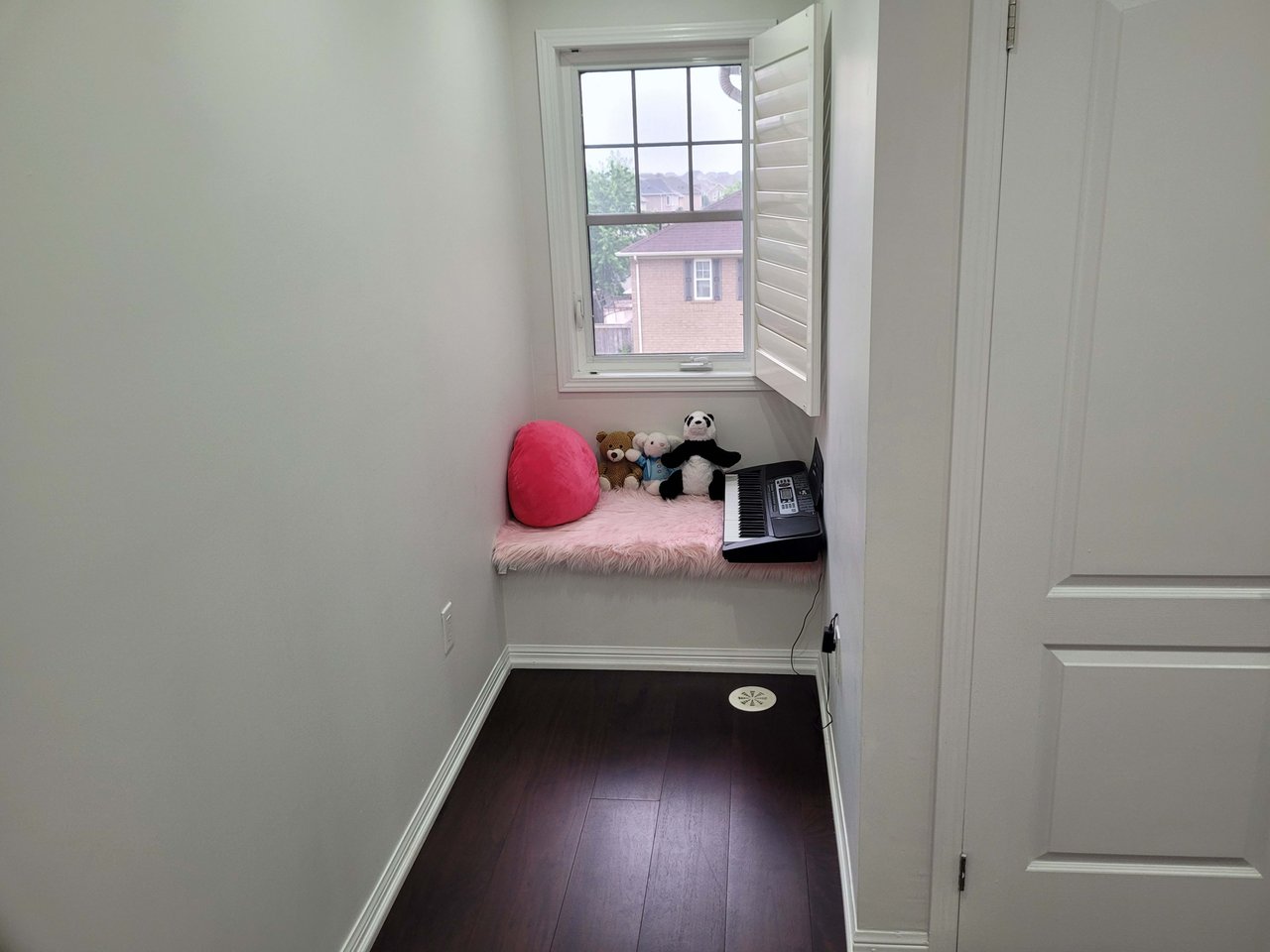 476 Mckim Gate
