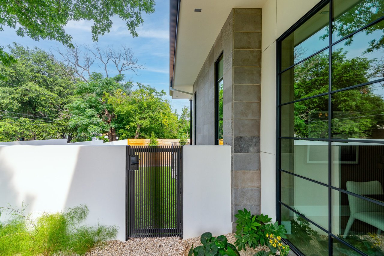 1717 VALERIA STREET, AUSTIN, TX 78704