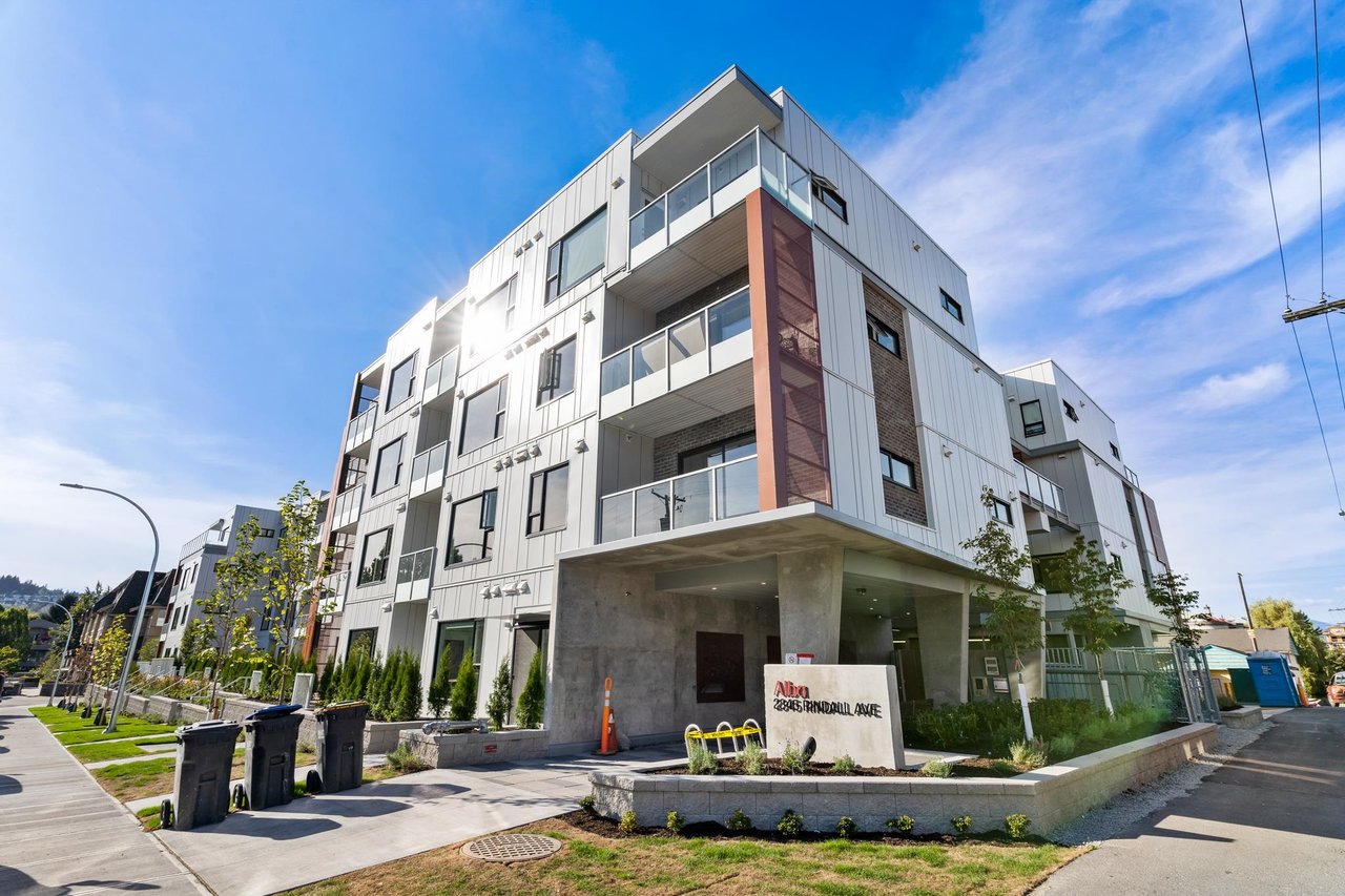 310-2345 Rindall Ave Ave