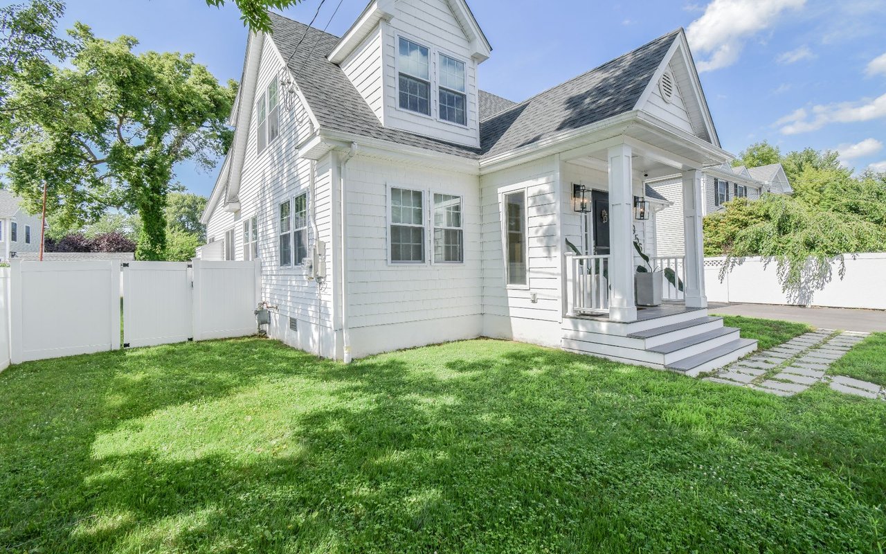 956 Oldfield Road
