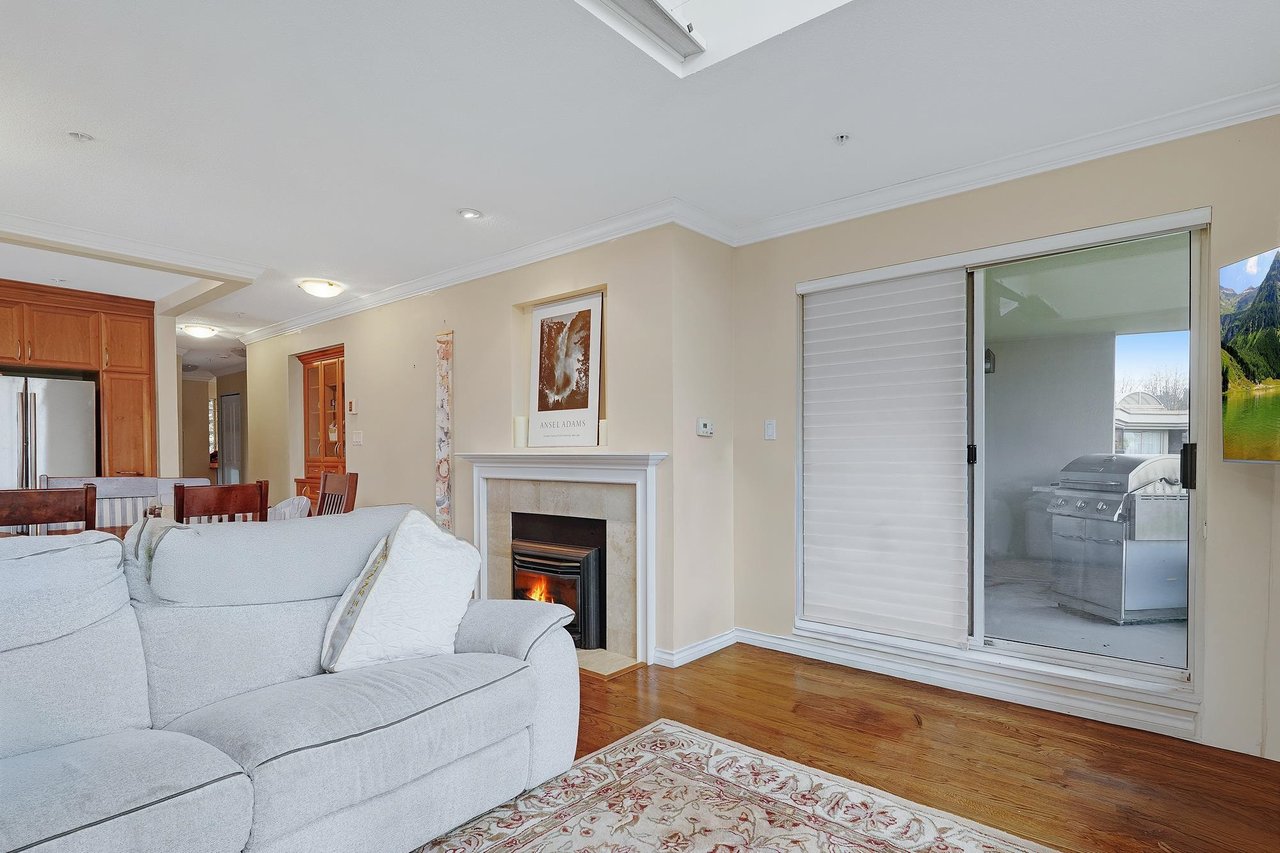405-1869 Spyglass Pl