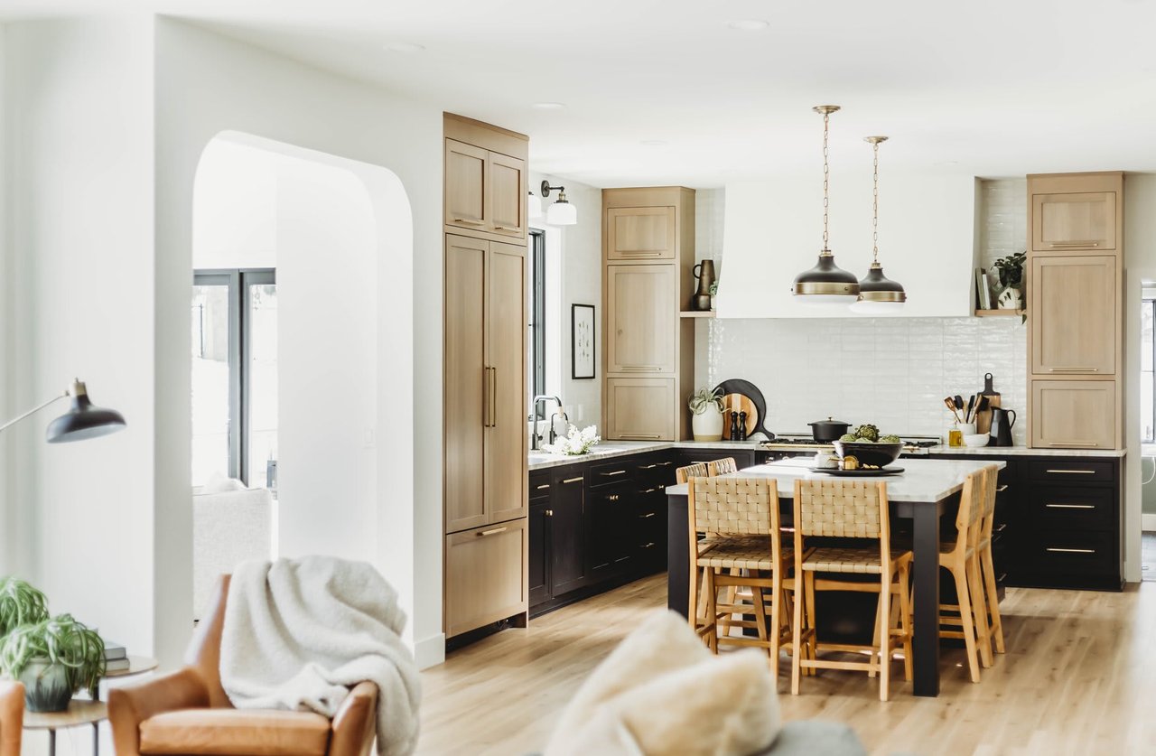 House Tour: Tasteful Transitional