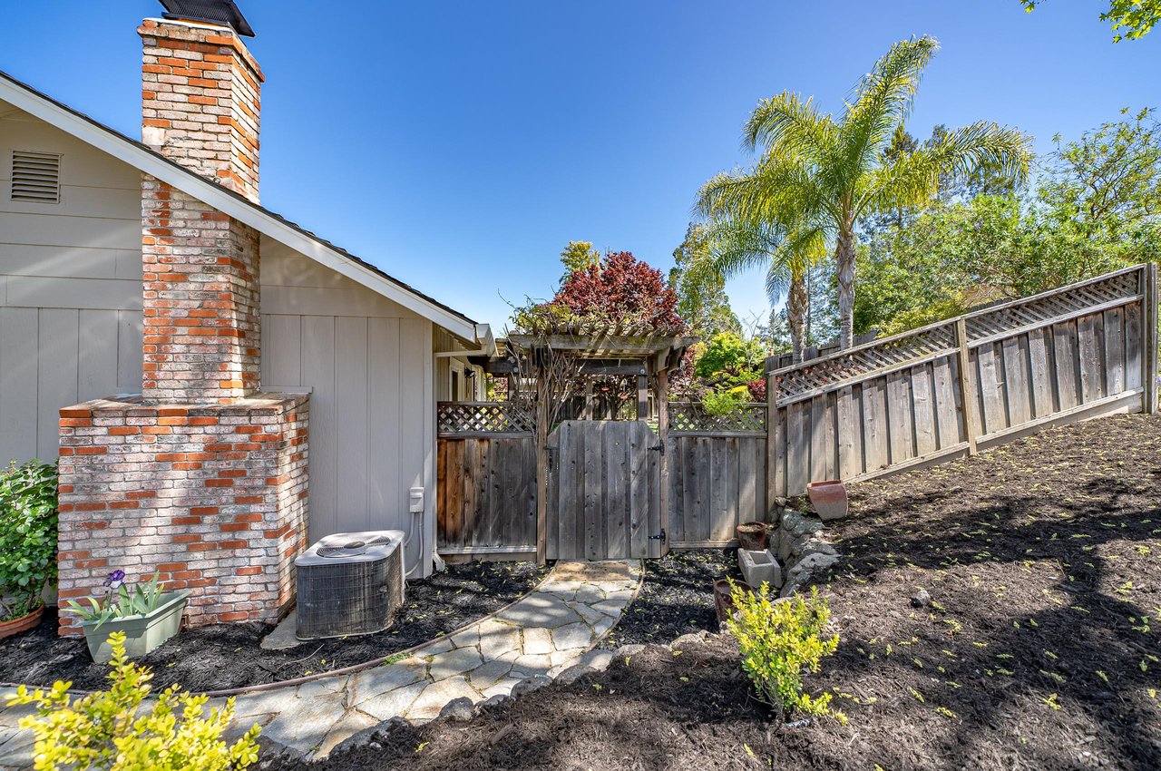 7672 Desertwood Lane, Pleasanton