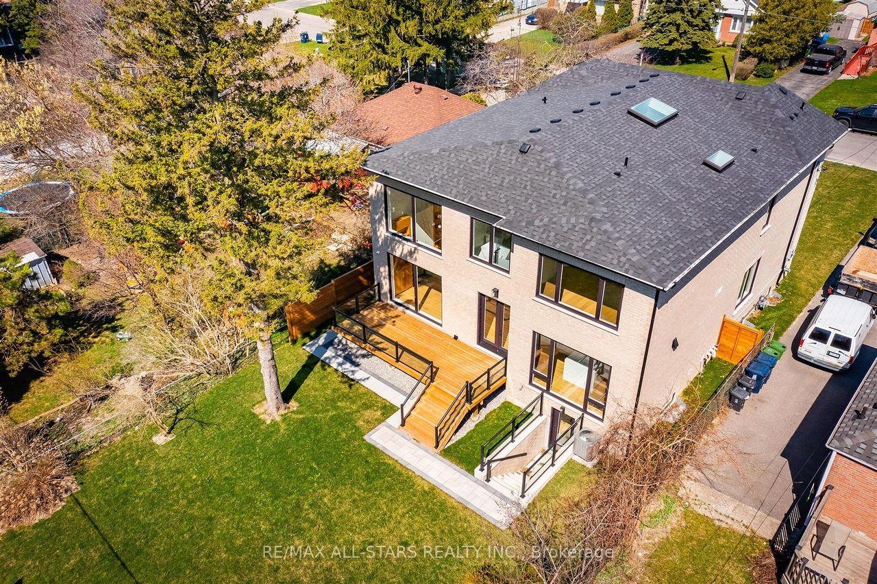93 Cree Ave