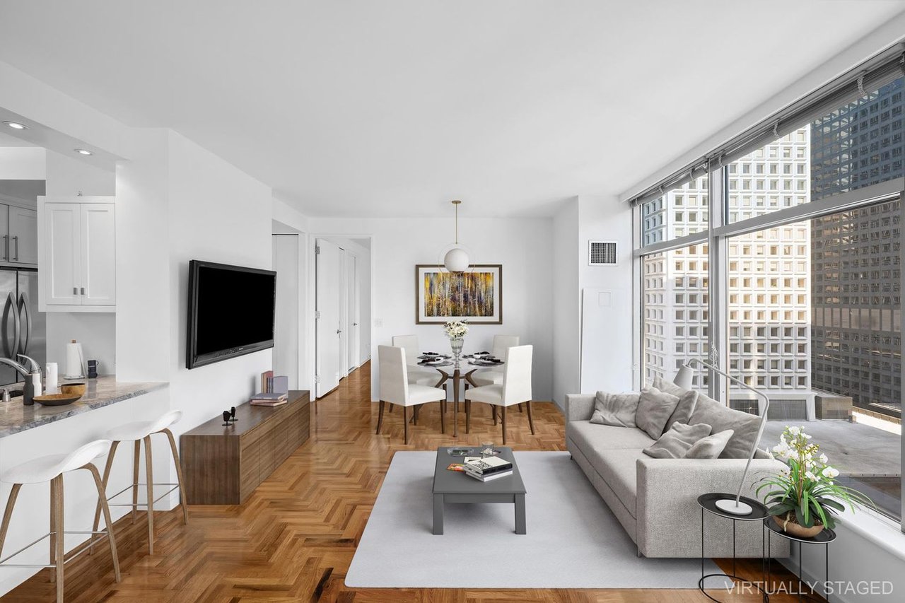 250 E 54th St, Unit 18C