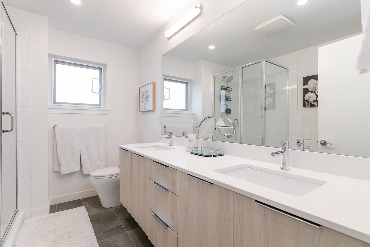 1-4292 Wolf Wy