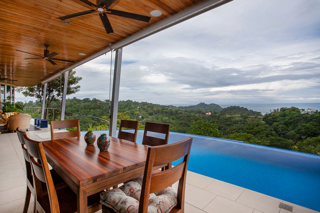 Solar Powered Hilltop Estate, Manuel Antonio, Puntarenas