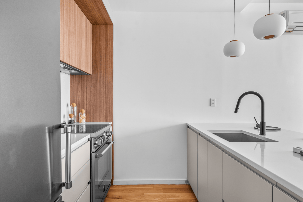 14-35 Broadway, Unit 3B