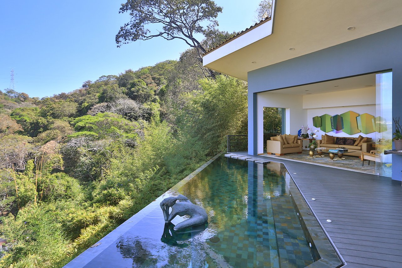 Modern Jungle Infinity Villa, Santa Ana, San Jose