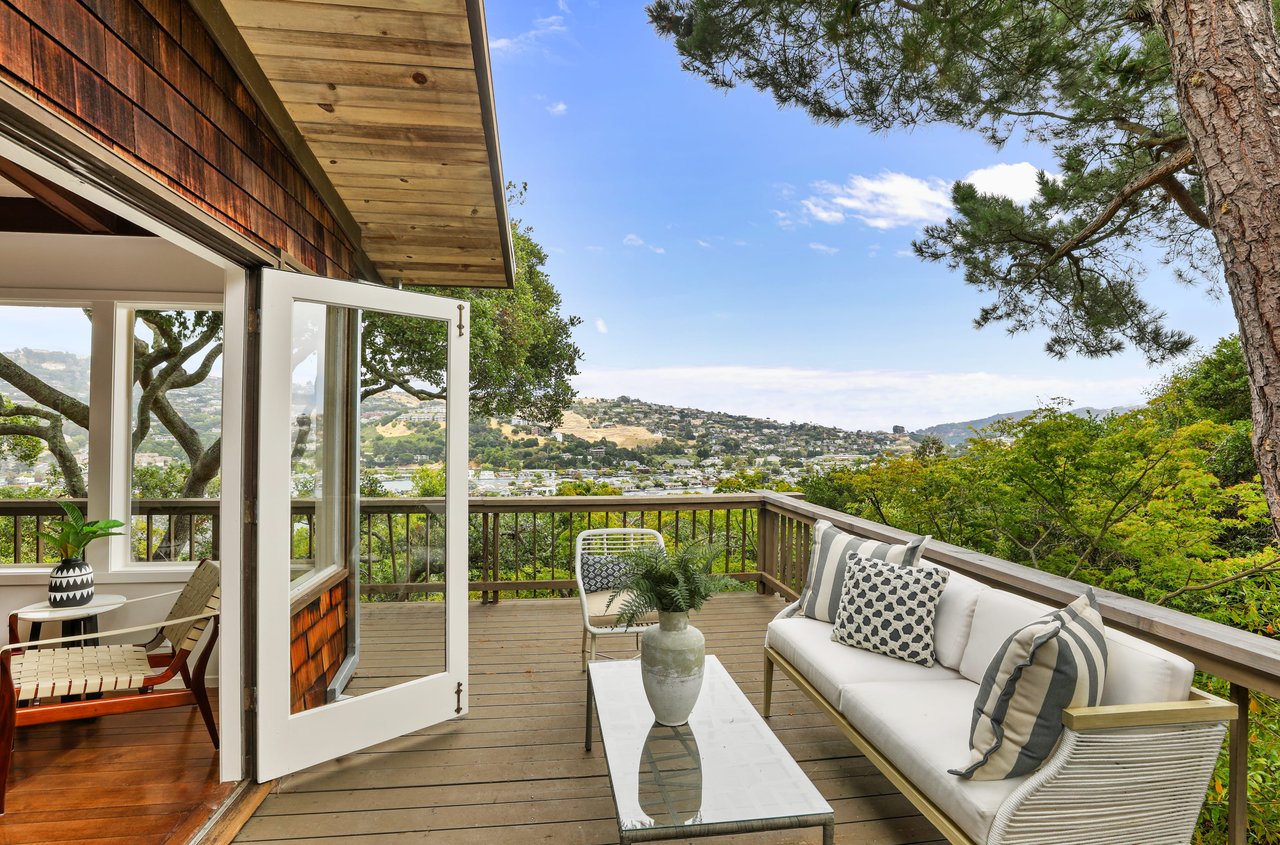 Rare Opportunity on Belvedere Island
