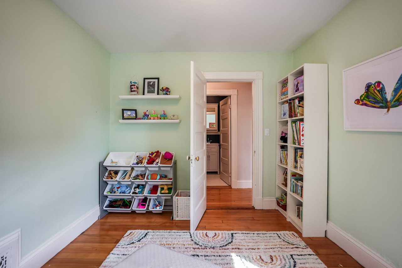 97 Montebello Rd, #4, Jamaica Plain