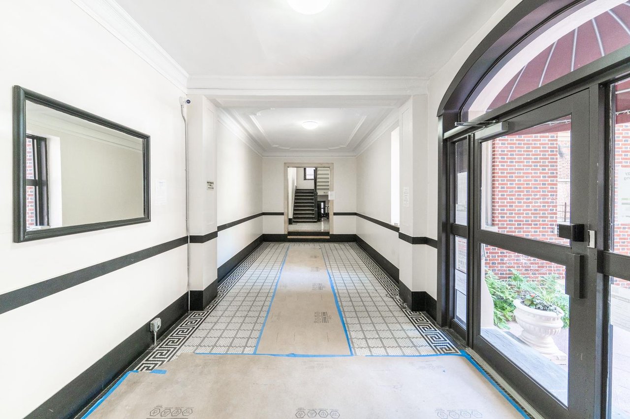 187 Pinehurst Avenue, Apt 5-A