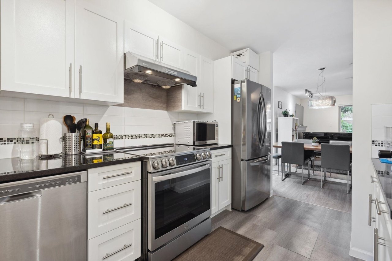 301-568 Rochester Ave