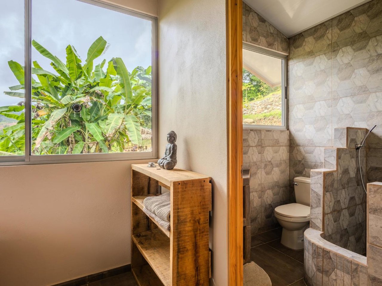 Multi Home Sustainable Estate, Perez Zeledon, San Jose
