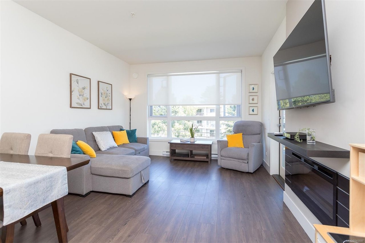 302-317 Burnside Rd