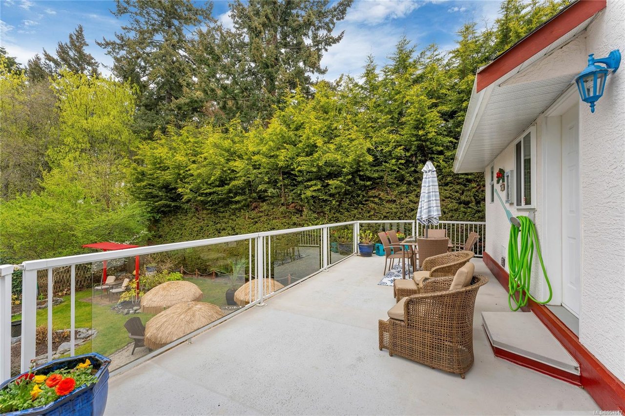 3393 Aloha Ave