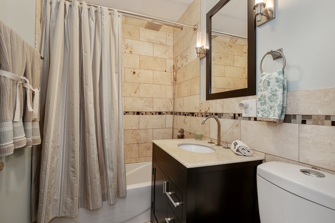 6335 N Magnolia Avenue # 2S