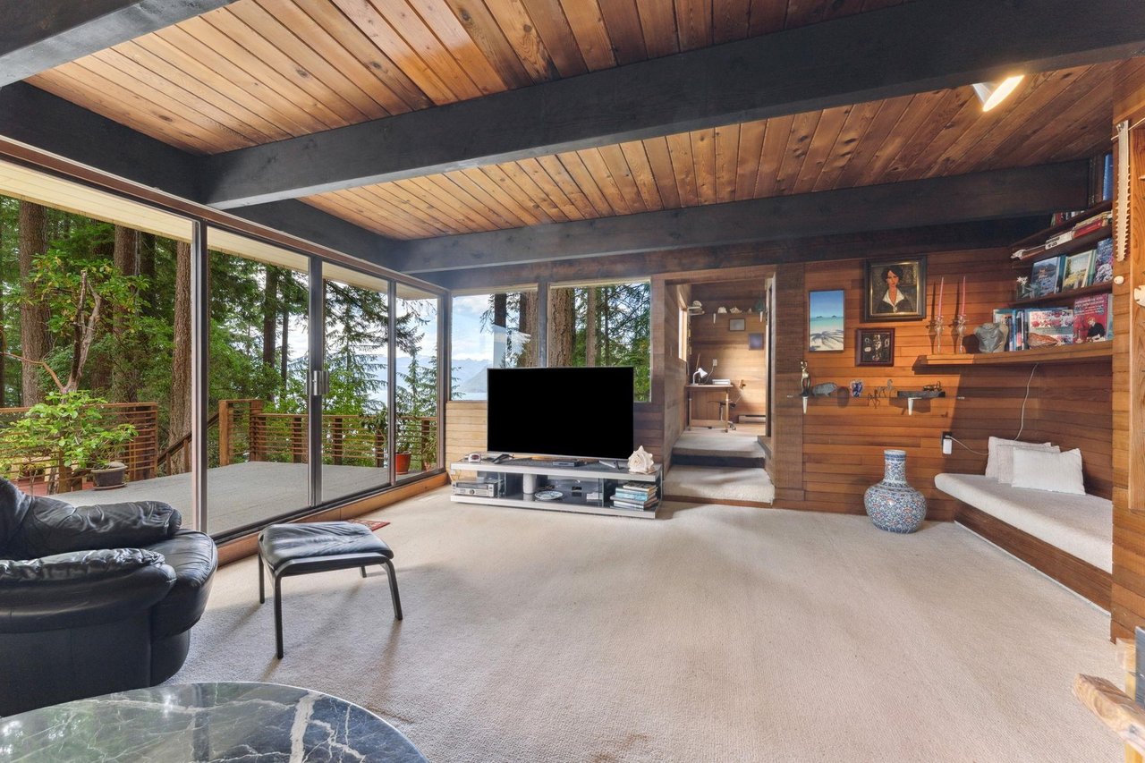 155 Highview Pl