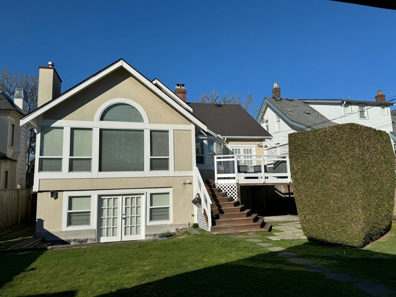 3650 W King Edward Ave