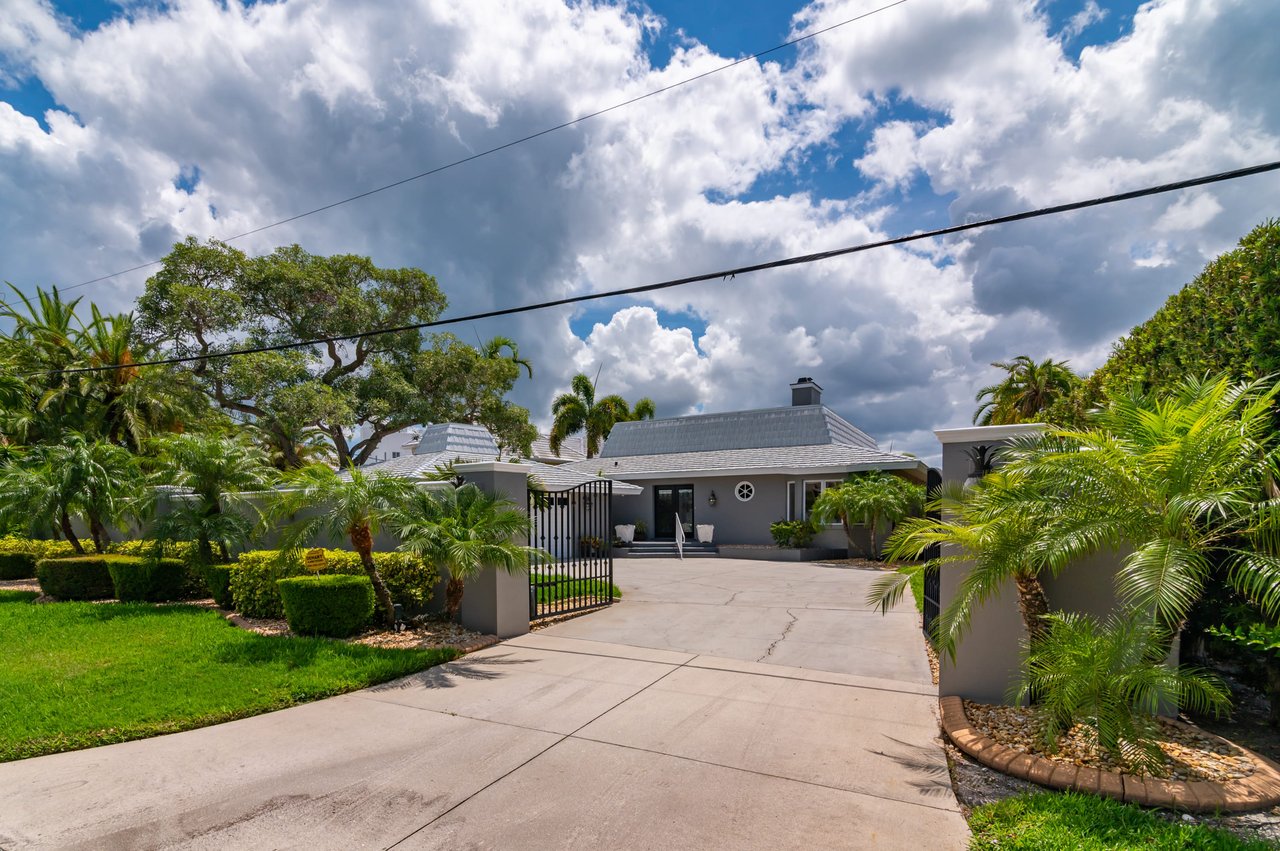 Prestigious Address in Lido Shores