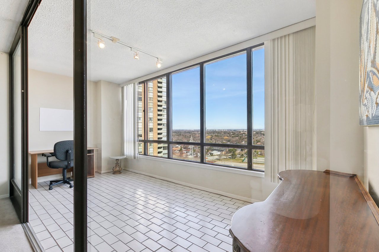 65 Skymark Drive #1407