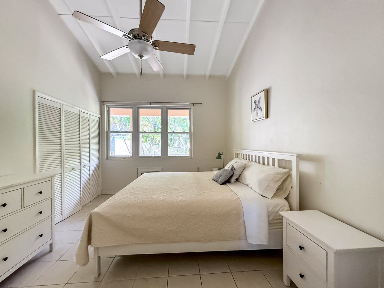 876 1 Bedroom Apartment near Road Town
