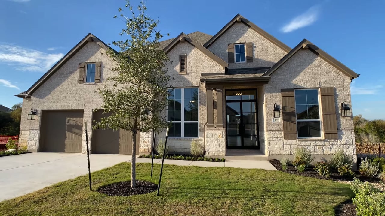 Greenbelt VIEW in Leander, TX | 3000+ sq ft 216 plan with Highland Homes