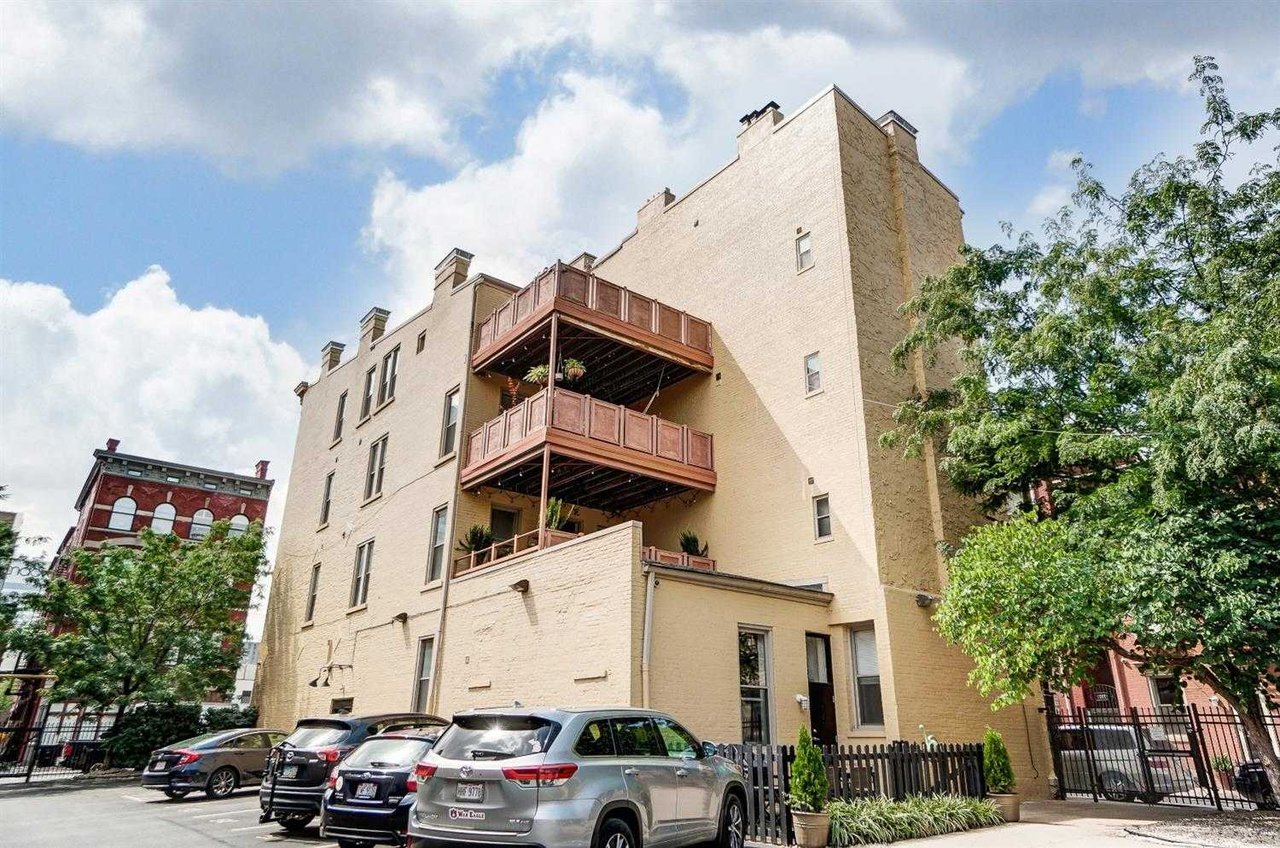 0 W Twelfth Street